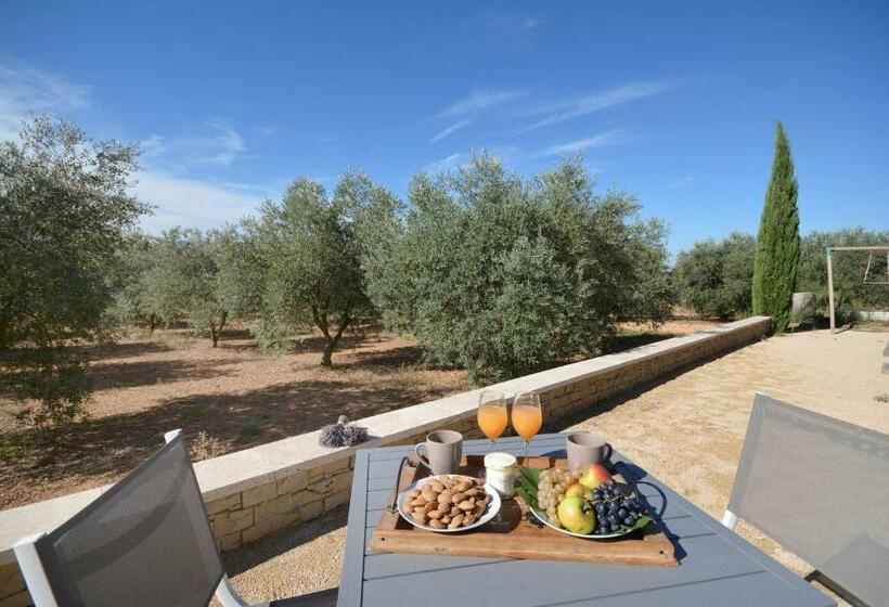 ファミリールーム, Domaine De Villemus