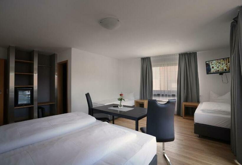 Семейный Номер, Gasthof Metzgerei Lamm   Benedikt Rückel