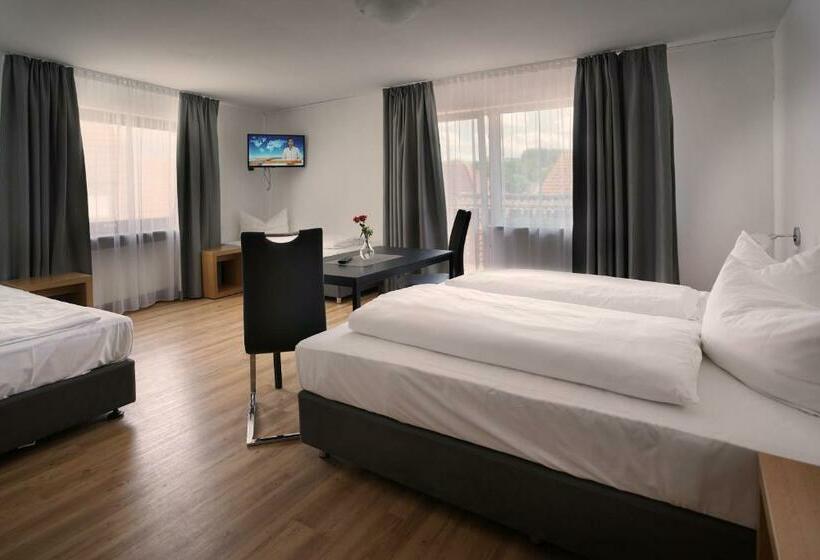 Семейный Номер, Gasthof Metzgerei Lamm   Benedikt Rückel