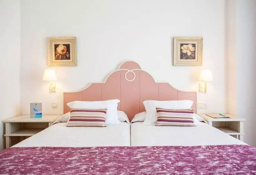 سوییت با چشم‌انداز باغ, Grupotel Macarella Suites & Spa