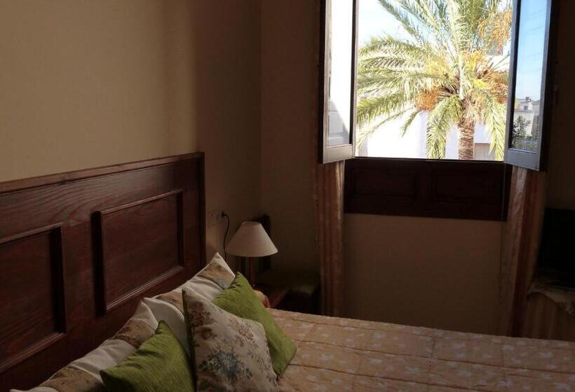 スタンダードルーム, Hostal Loreto