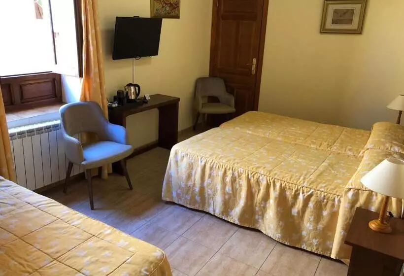 Standaard Driepersoonskamer, Hostal Loreto