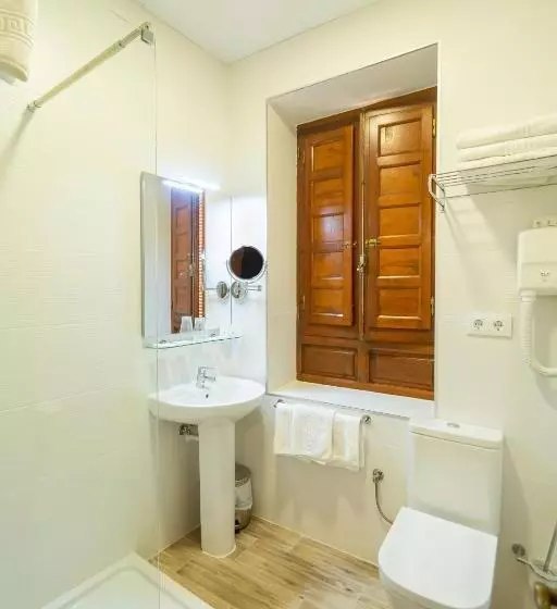 Standaard Driepersoonskamer, Hostal Loreto