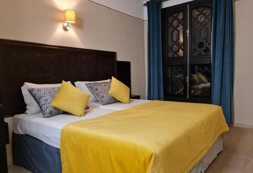 高级大房间, Batha