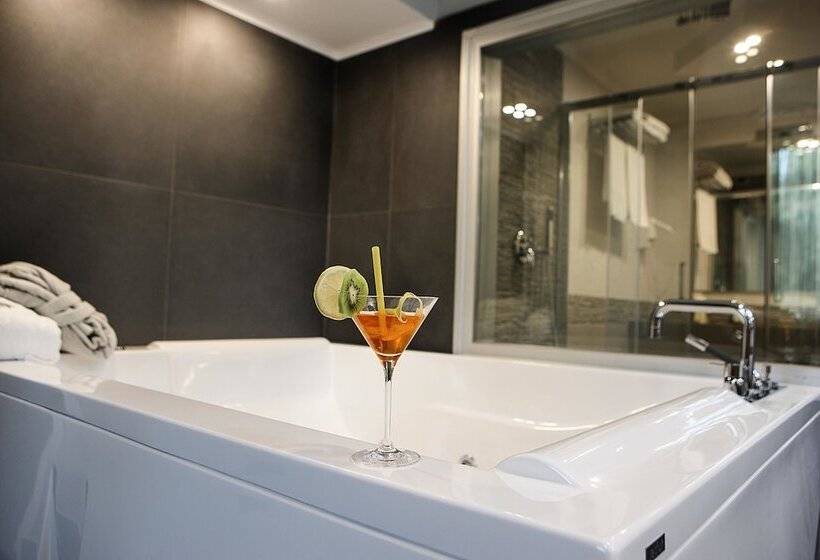 اتاق لوکس با وان آب گرم, Best Western Jfk