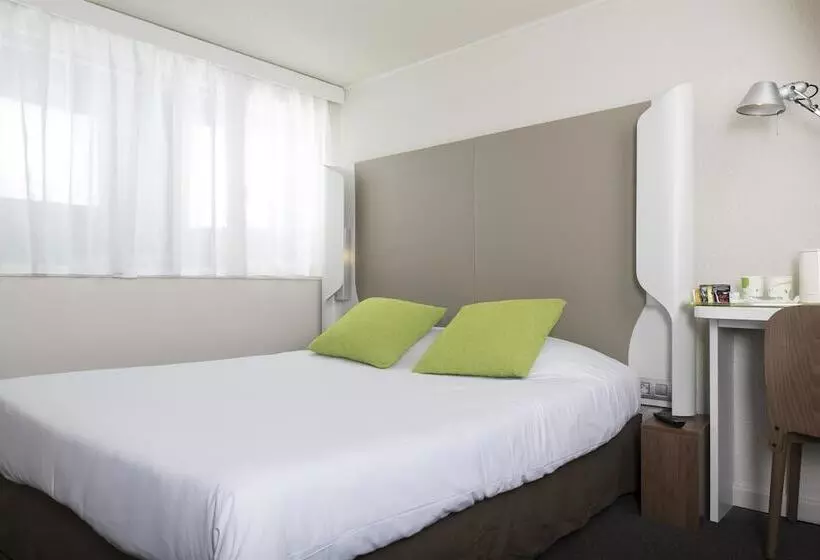 ダブルベッドスタンダードルーム, Campanile Cergy Saint Christophe