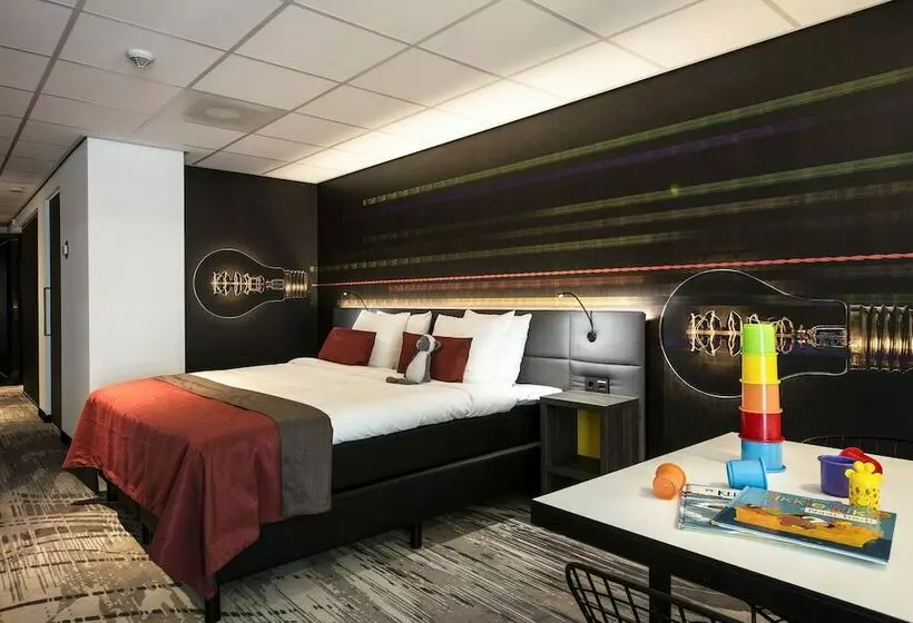 اتاق لوکس, Crown Hotel Eindhoven Centre