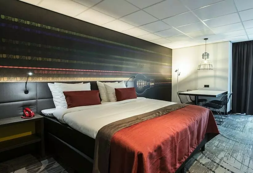 اتاق لوکس, Crown Hotel Eindhoven Centre