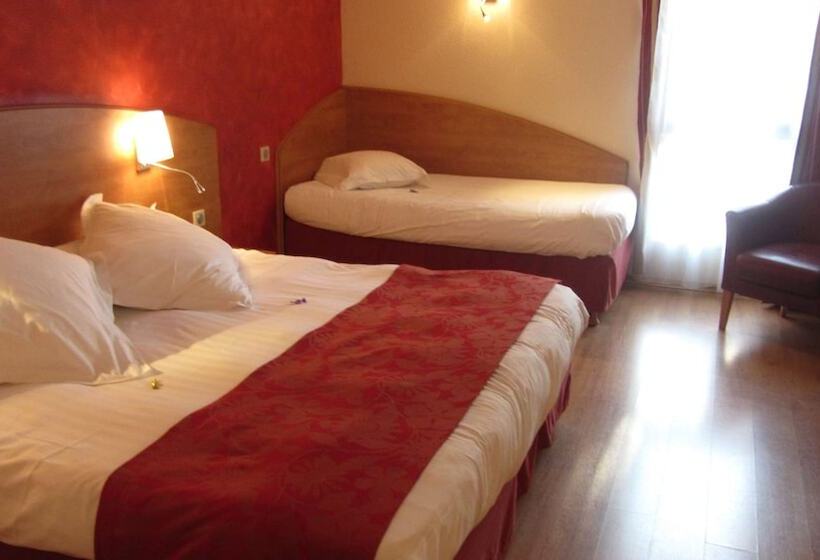 Номер Superior, Kyriad Nîmes Ouest A9