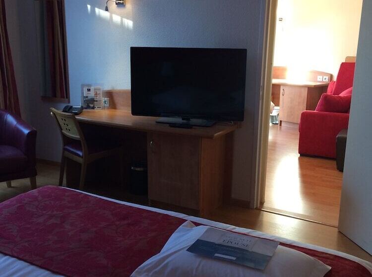 高级大房间, Kyriad Nîmes Ouest A9