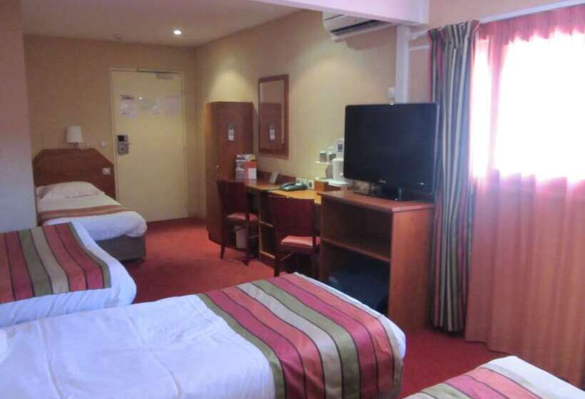 高级大房间, Kyriad Nîmes Ouest A9