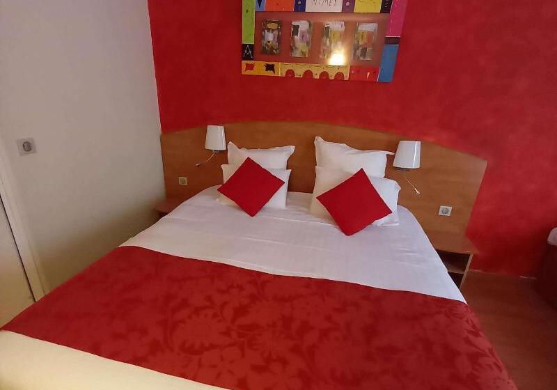 高级大房间, Kyriad Nîmes Ouest A9