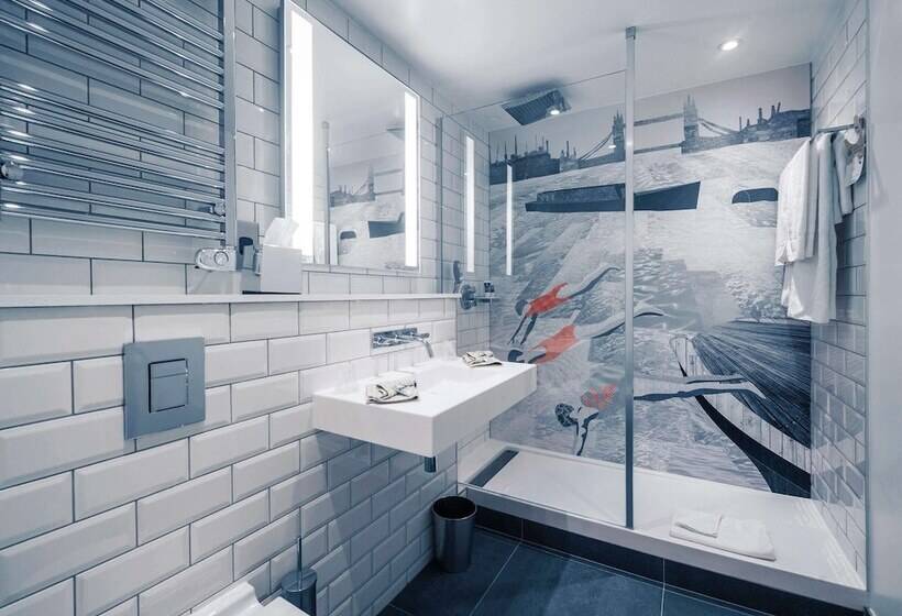 Номер Классика Двуспальная Кровать, Mercure London Bridge