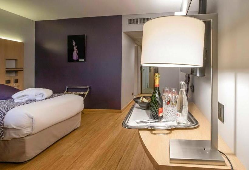 Номер Престиж, Mercure Montpellier Centre Comédie