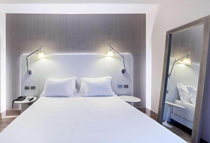 Номер Superior, NH Milano Congress Centre