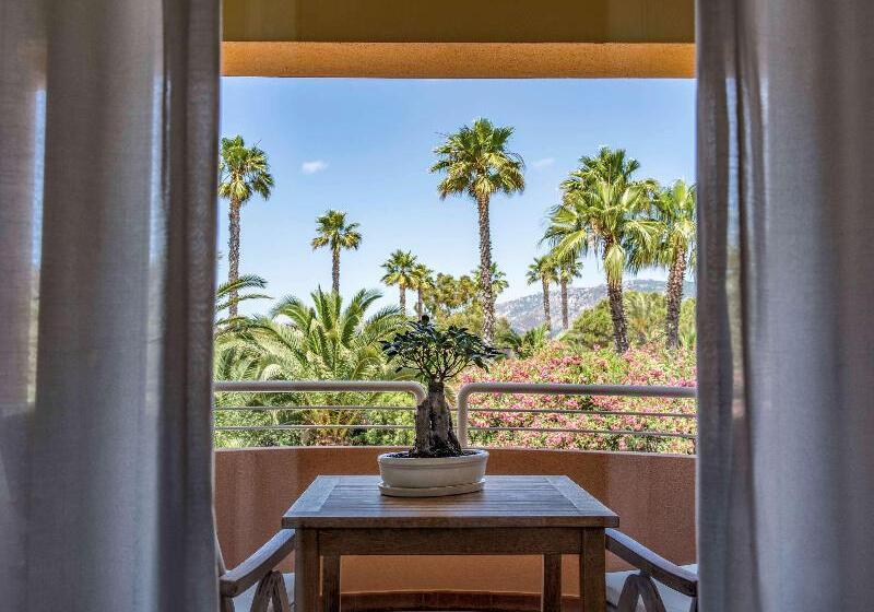 غرفة سوبيريور مطلّة علي الحديقة, Almar Timi Ama Resort & Spa