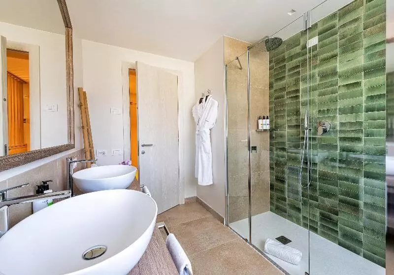 キングサイズベッドのデラックスルーム, Almar Timi Ama Resort & Spa