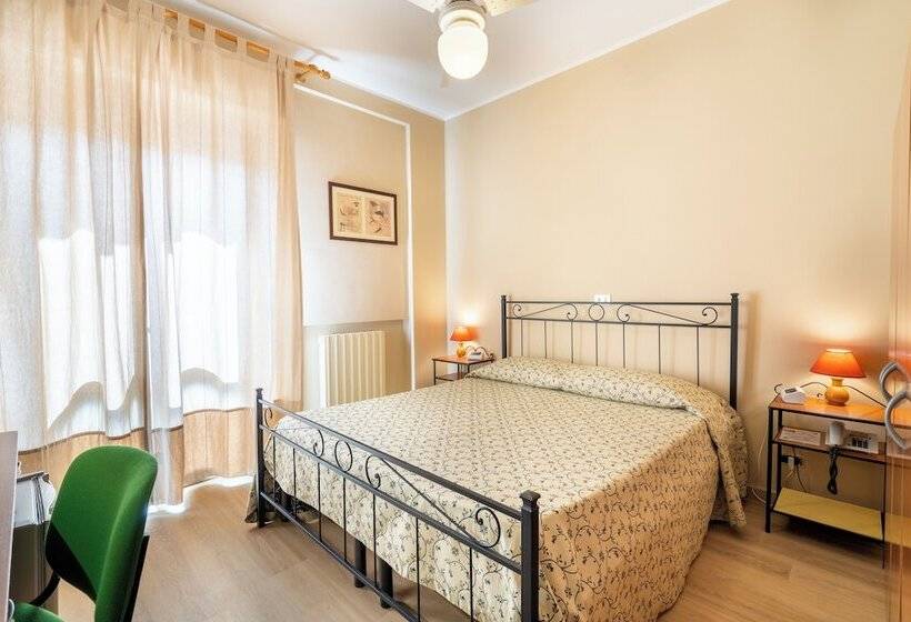 اتاق اکونومی, Trasimeno