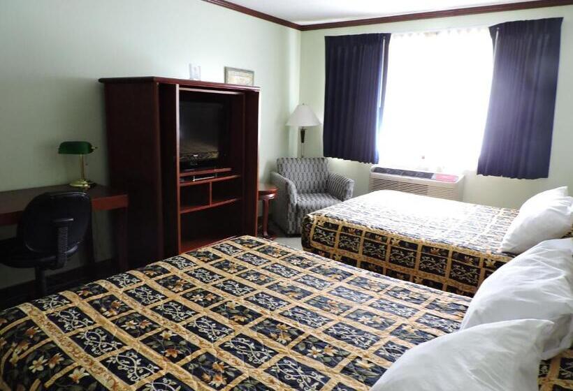 带2个双人床的标准工作室, Causeway Bay Hotel Sparwood