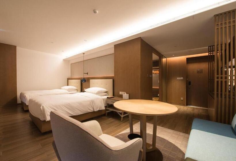 Номер Deluxe, Wingate By Wyndham Hainan Chengmai
