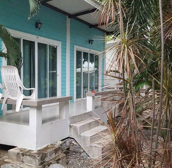 بانگلوی استاندارد 2 خوابه, Charlie S Bungalows