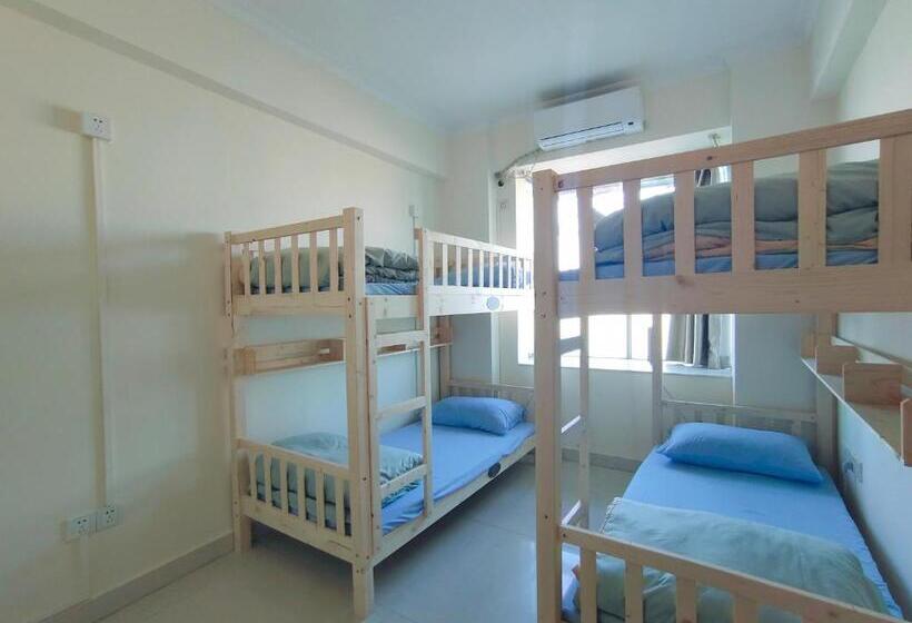 Ekonomiskt 4 bäddsrum, 都市小憩青旅