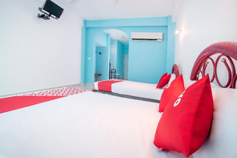 Номер Стандарт, OYO Hotel Estacion,José Cardel,Parque Central Revolución