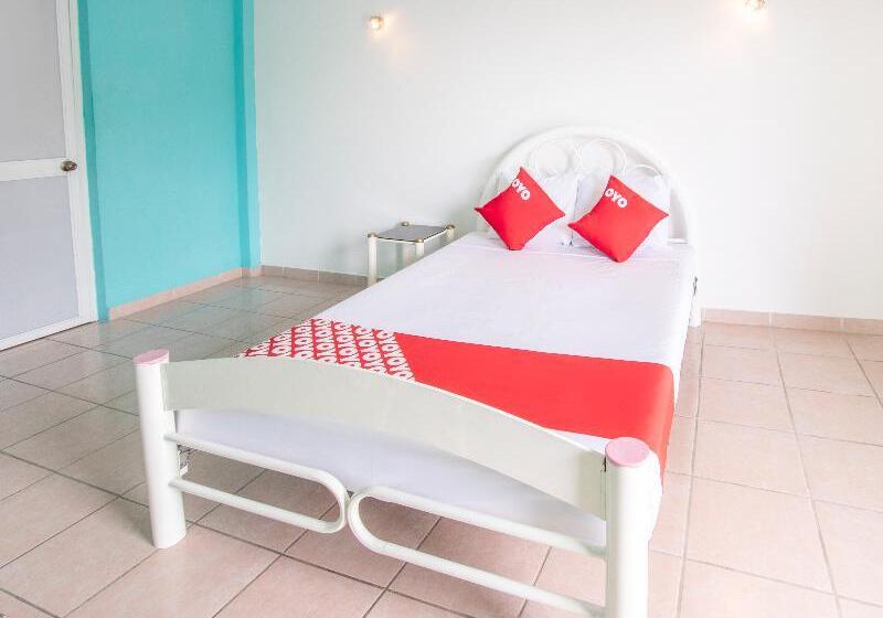 スタンダードルーム, OYO Hotel Estacion,José Cardel,Parque Central Revolución