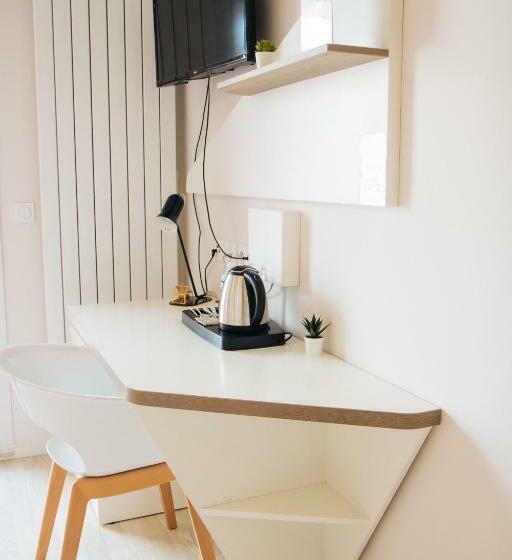 استودیو استاندارد با تراس, Twenty Business Flats Nîmes Trigone