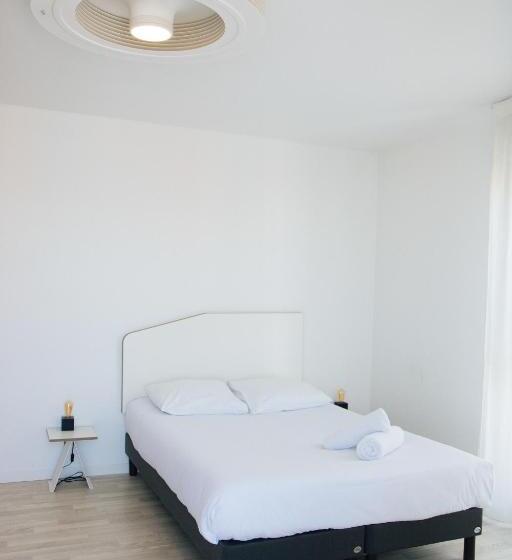 スーペリアスタジオ, Twenty Business Flats Nîmes Trigone