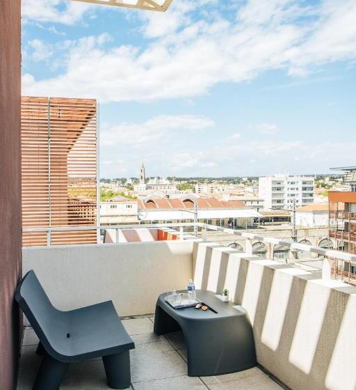スーペリアスタジオ, Twenty Business Flats Nîmes Trigone