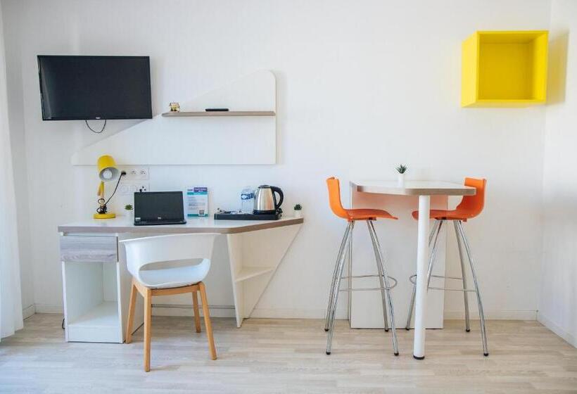 استودیوی سوپریور, Twenty Business Flats Nîmes Trigone