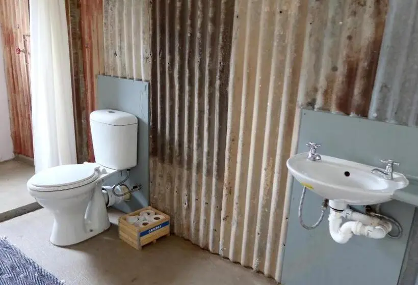Economy Quadruple Room, De Bos Backpackers