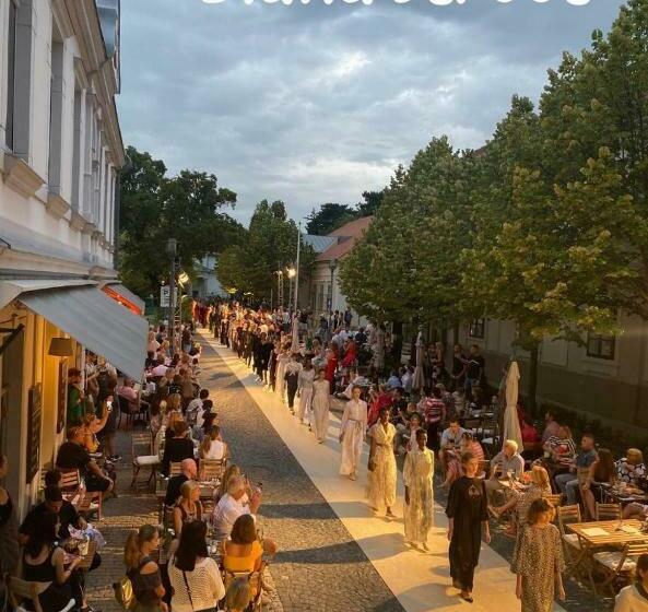 اتاق استاندارد, Kedves Vendégház