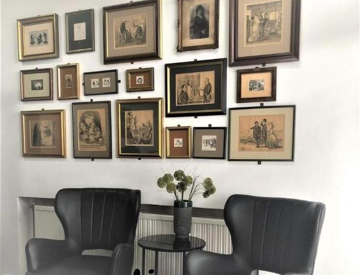 اتاق استاندارد سه نفره, Kedves Vendégház