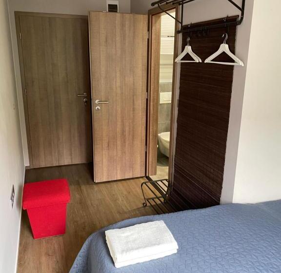 اتاق استاندارد یک نفره, Kedves Vendégház