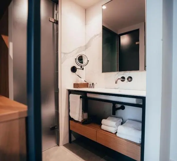 اتاق لوکس, Cityhotel Wood