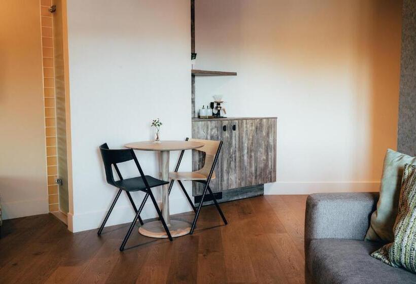 غرفة قياسية مزوَّدة بجاكوزي, Cityhotel Wood