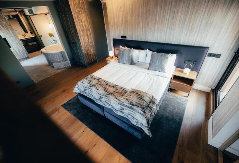 غرفة قياسية مزوَّدة بجاكوزي, Cityhotel Wood