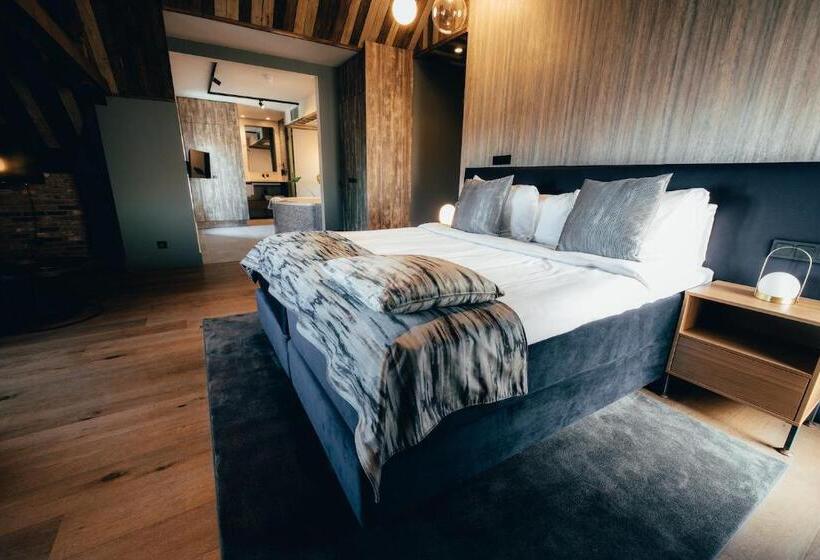 غرفة قياسية مزوَّدة بجاكوزي, Cityhotel Wood