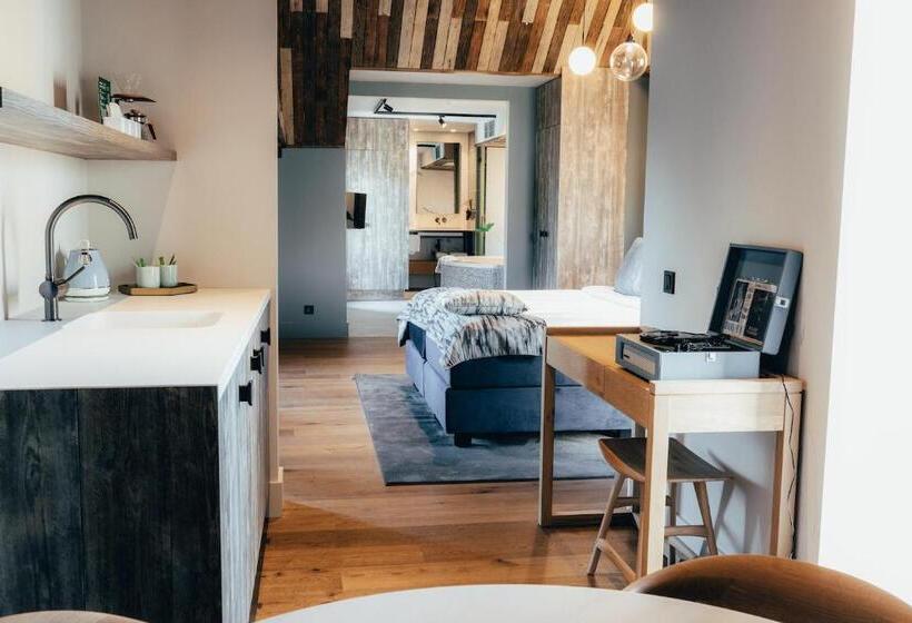 غرفة قياسية مزوَّدة بجاكوزي, Cityhotel Wood