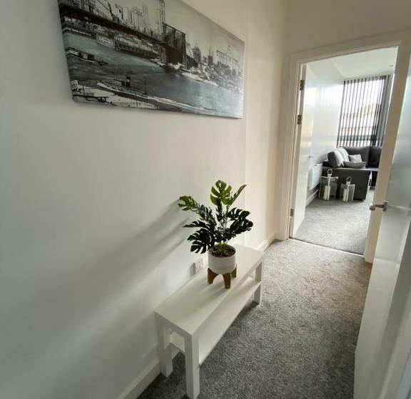 Апартаменты Superior 1 Спальня, Spire Accommodations Ltd