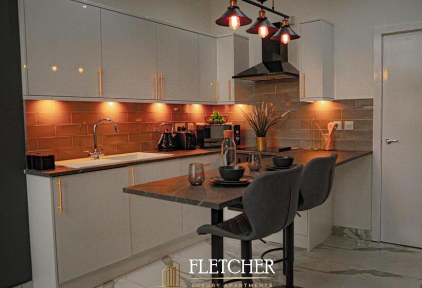 Студия Стандарт, Spire Accommodations Ltd