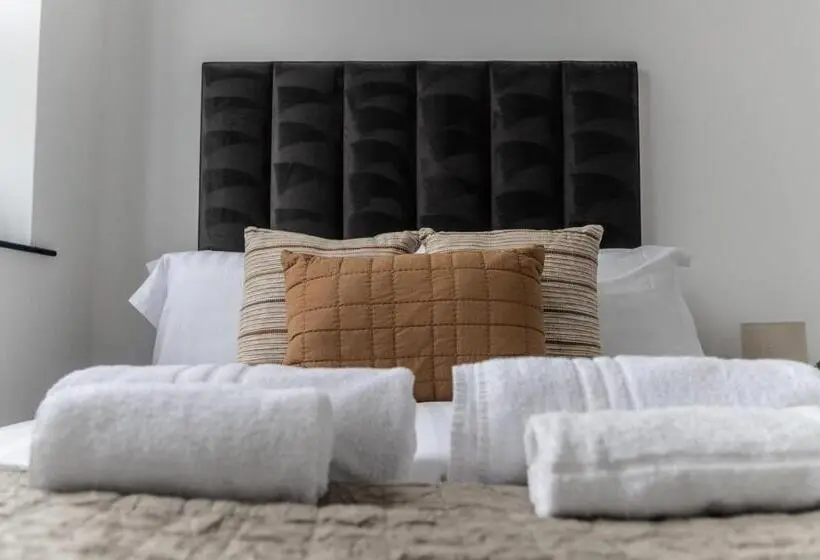 Apartament Deluxe 1 Dormitori, Spire Accommodations Ltd