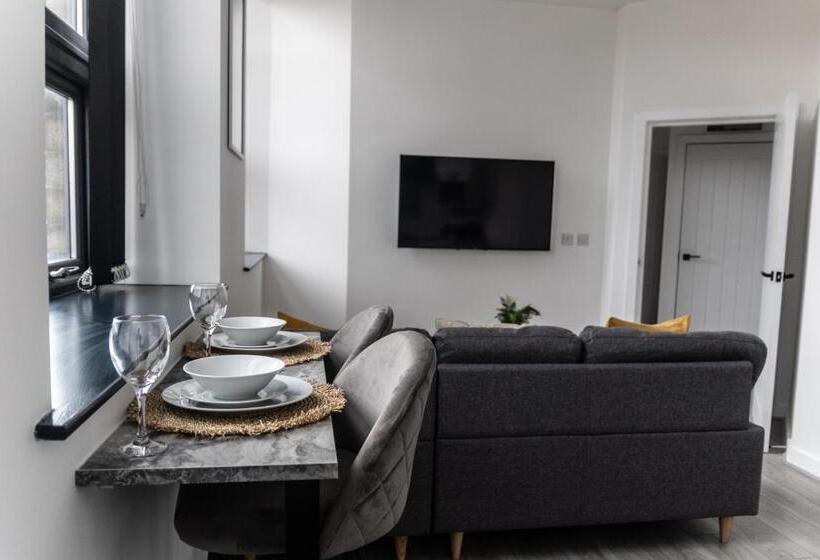 Апартаменты Deluxe 1 Спальня, Spire Accommodations Ltd