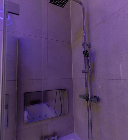 Студио Стандарт Кровать Кинг, Spire Accommodations Ltd