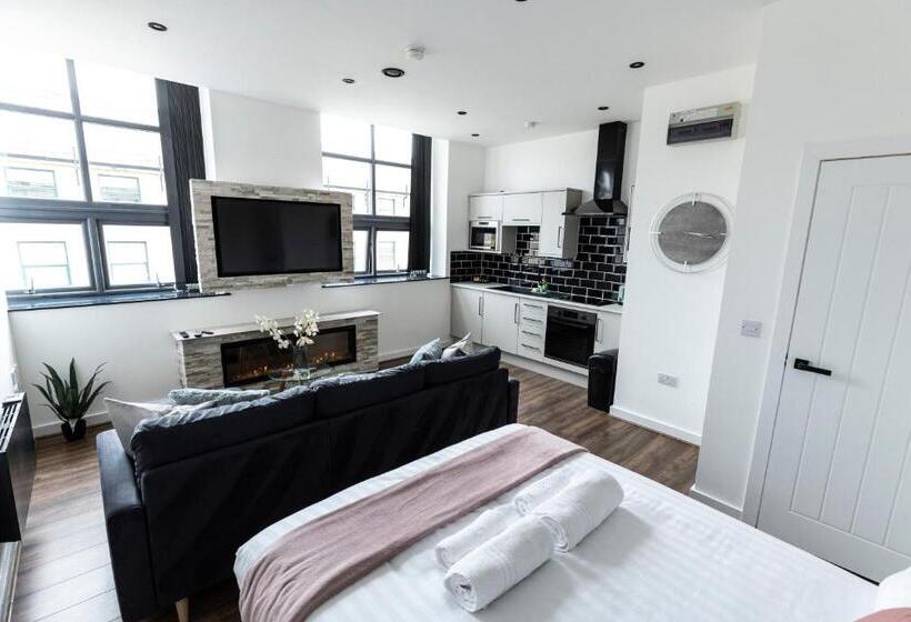 Студио Стандарт Кровать Кинг, Spire Accommodations Ltd