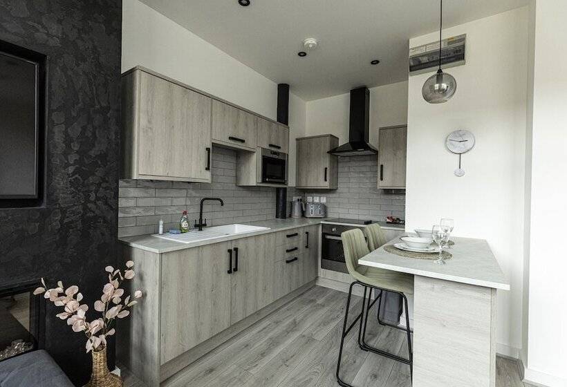 Апартаменты Deluxe 1 Спальня, Spire Accommodations Ltd