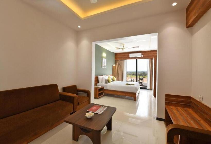 جناح جونيور, Eastin Easy Vita