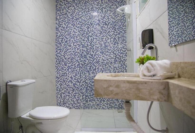 חדר סטנדרט לארבעה, Juazeiro Comfort